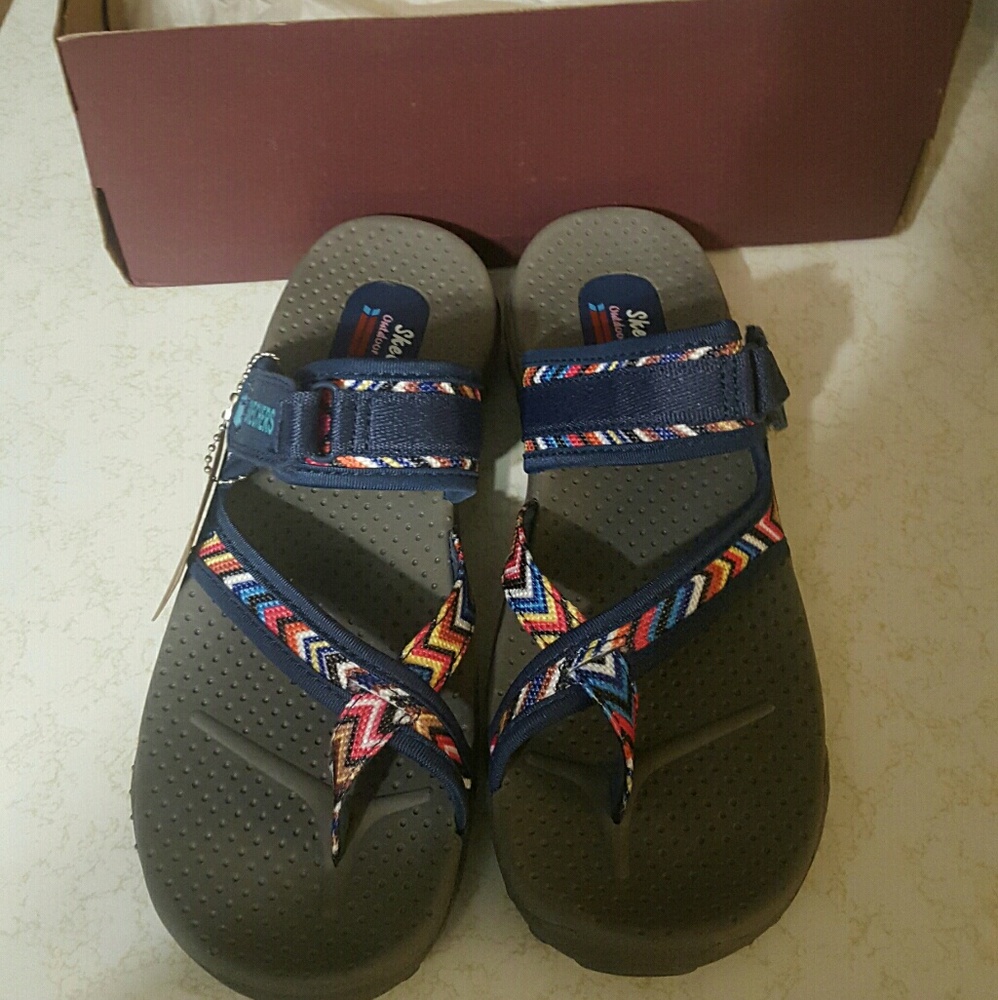 Sketchers sandals